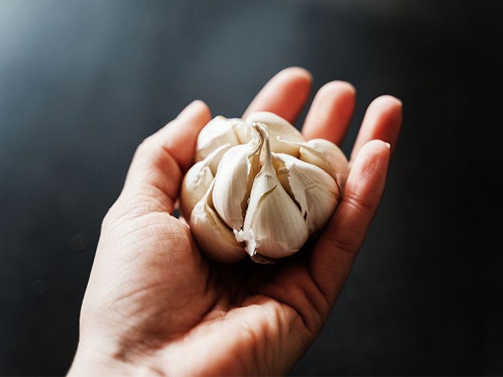The Truth About the TikTok Garlic-in-Nose Trend for Congestion